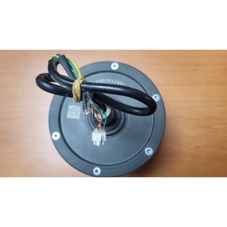 Moteur de roue avant pour robot tondeuse LUBA 1