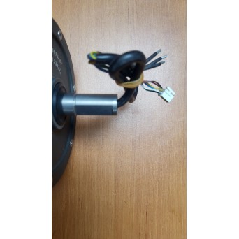 Moteur de roue avant pour robot tondeuse LUBA 1